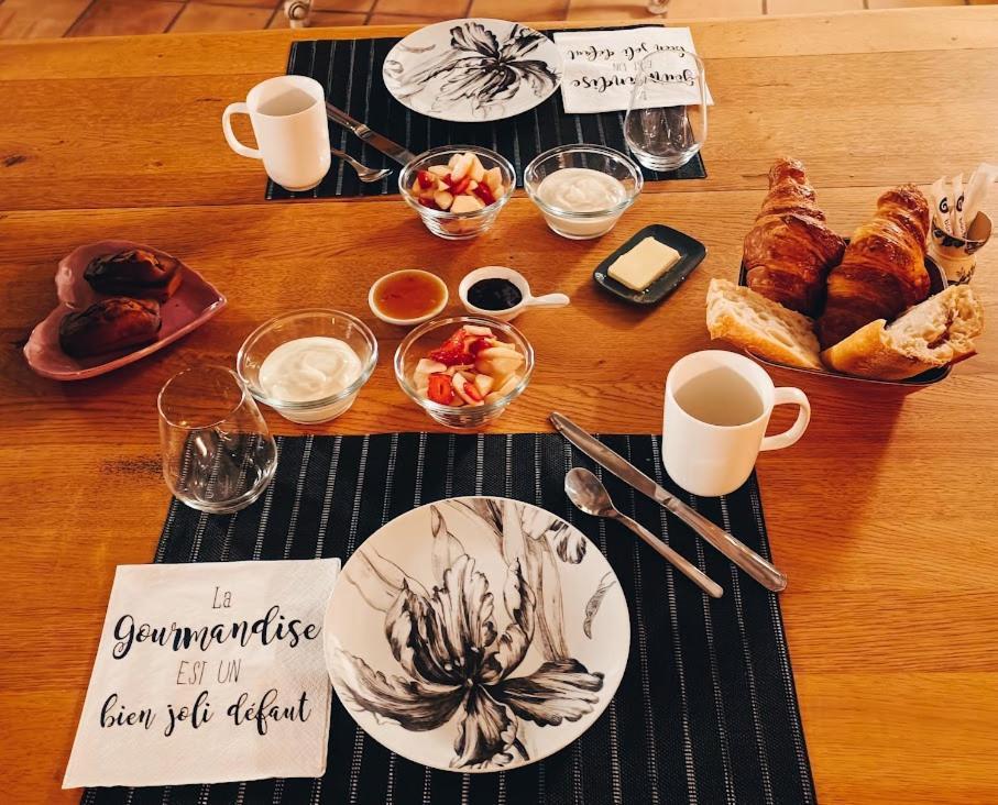 Courçon Le Puits Sainte Claire Bed & Breakfast エクステリア 写真